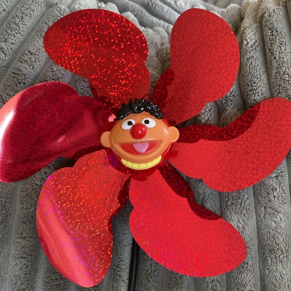 Sesame Street Big Bird & Ernie Set of 2 (one each) Garden Pinwheels ❤️💛 New! 🌞 - Picture 4 of 10